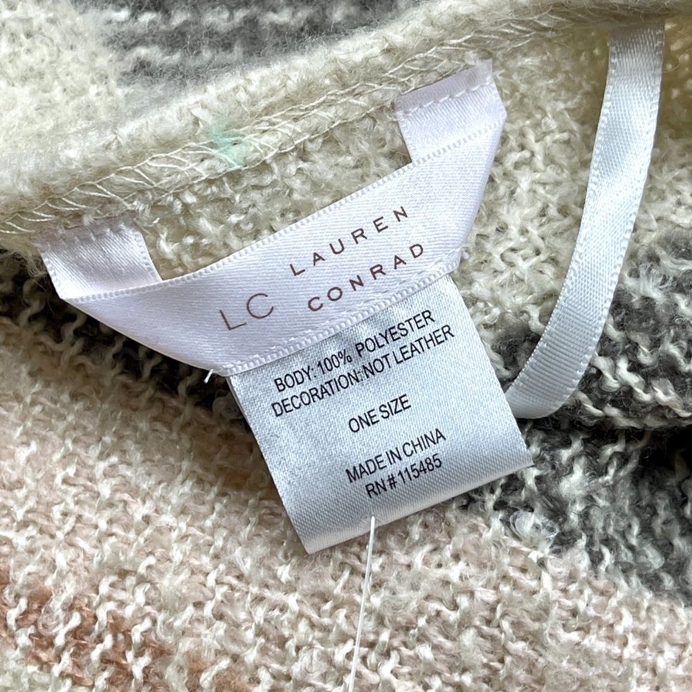 LC Lauren Conrad Shawl - Picture 11 of 14